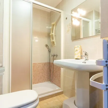 Rentafive - Centro - Playa - Aa *